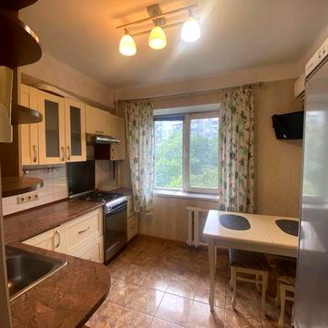 Терміново сдам однокімнатну квартиру ,на Милютенко 11-а