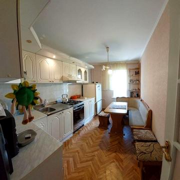 Продам трикімнатну квартиру Полтавська...