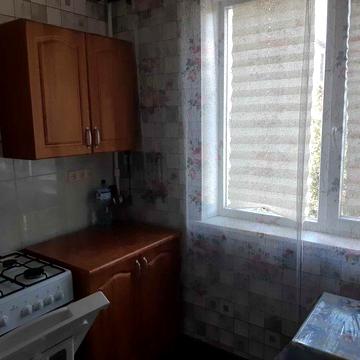 сдам на длительно 1к.кв на Новых домах, ул.Каденюка 41-Б, газовая печь