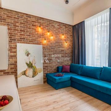 Софіївська вул., 18