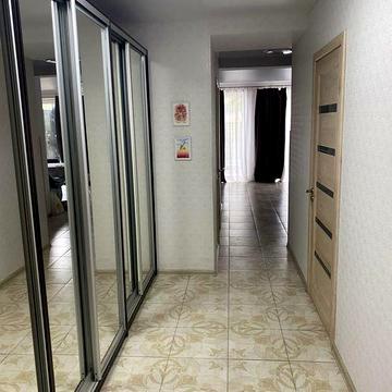 Здам танхаус 2 поверховий Полтавська 16000 грн