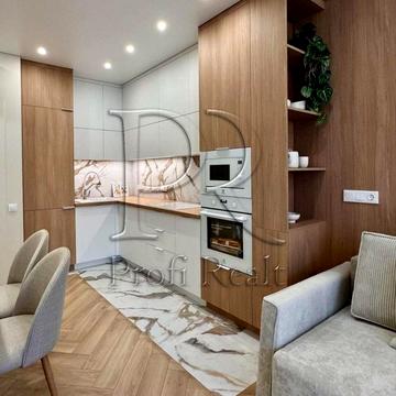 Родини Крістерів вул., 14