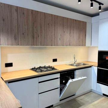 Карла Мікльоша вул., 19