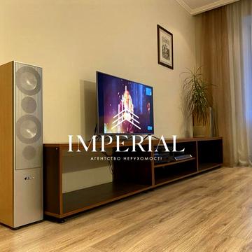 Лесі Українки бульв., 15