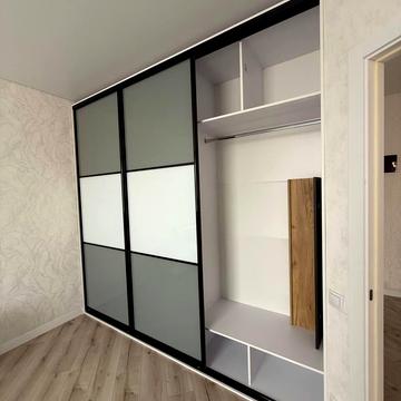 Гетьманська вул., 1