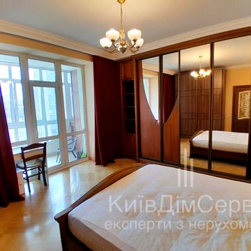 Дмитрівська вул., 52-Б