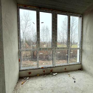 Олександра Довженка вул., 33