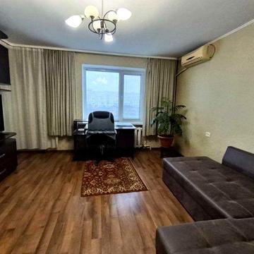 Довгострокова оренда двокімнатної квартири, вул. Чорновола 33