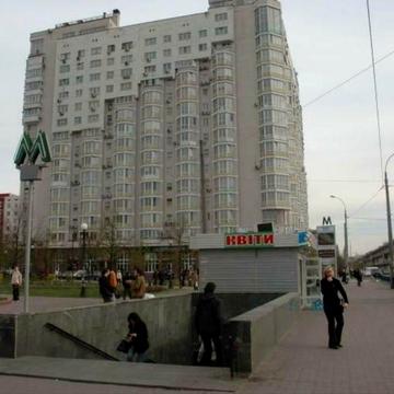 Оренда в 1хв від м Мінська пр. Оболонський 22В