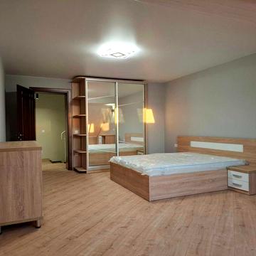 Здається в оренду 5 кімнатна квартира вул. Тролейбусна.  Перша здача