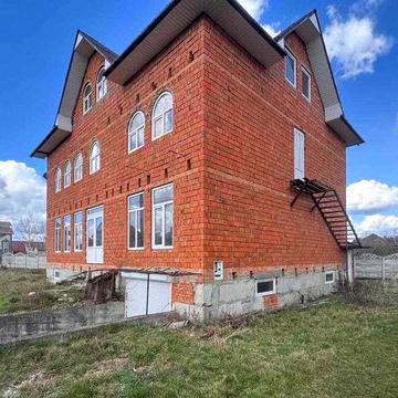 Будинок 2-пов. з мансардою, 400 м.кв., ділянка 8 сот., Новий Киселів