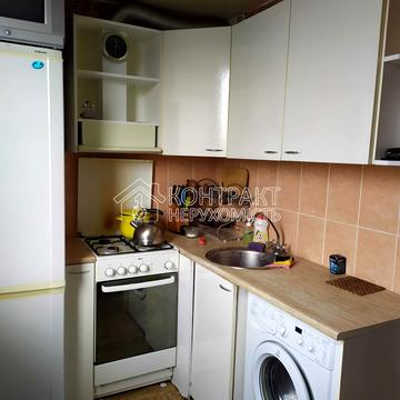 Яни Червоної вул., 3