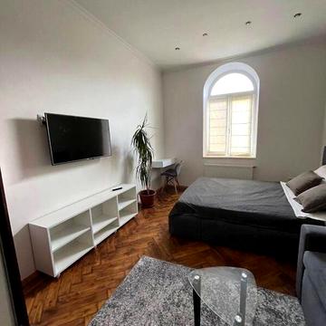 Довгострокова оренда 1к Квартира Краківська вулиця