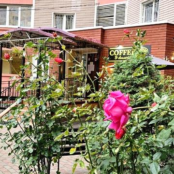 Драгоманова вул., 1-Б