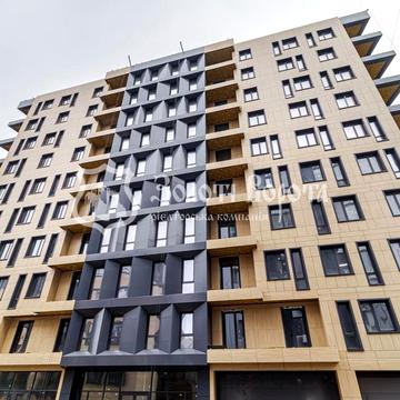 Болсуновська вул. (Сергія Струтинського), 8