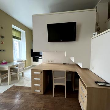 Ділова вул. (Димитрова), 16