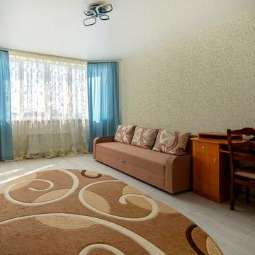 Оренда 2-х кімнатної квартири 52м² в центрі міста