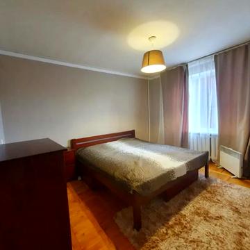 Володимира Вернадського вул. (Дзержинського), 35