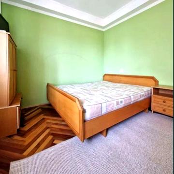 Соломянська вул., 14