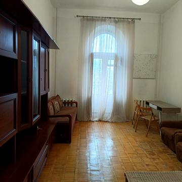 Володимирська вул., 40/2