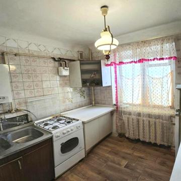 Олександра Олеся вул., 3