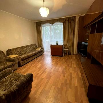 Келецька вул., 84