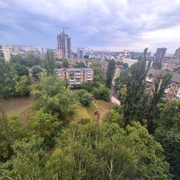 3К бульвар Миколи Міхновського 8а м.Звіринецька Печерський Центр