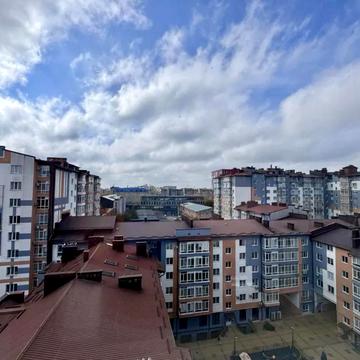 Андрія Мельника вул., 10