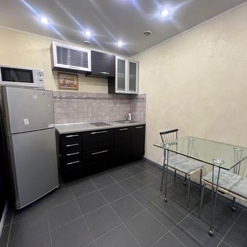 Запорізьке шосе, 38