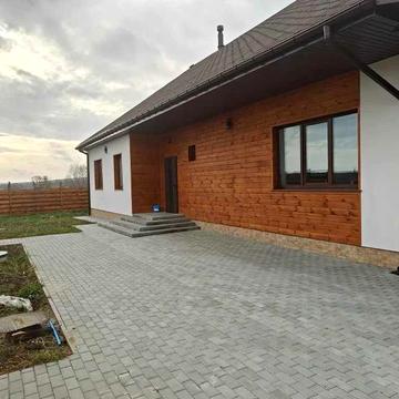 Продам современный, теплый дом, площадью 124 м2 в поселке Бабаи(5438)