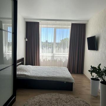 Роксоляни вул., 43