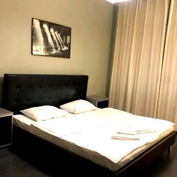 Гетьмана Павла Скоропадського вул. (Льва Толстого), 4