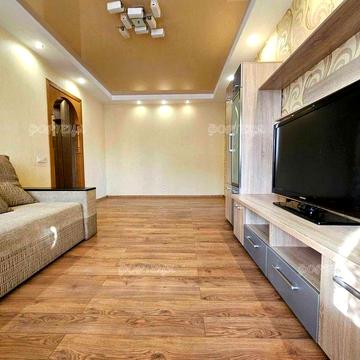 Продаж квартири "заходь і живи", з супер інфраструктурою!