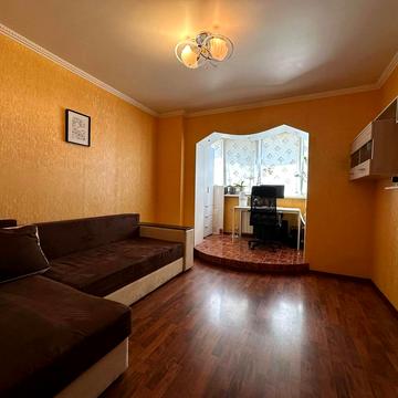 Вишняківська вул., 1