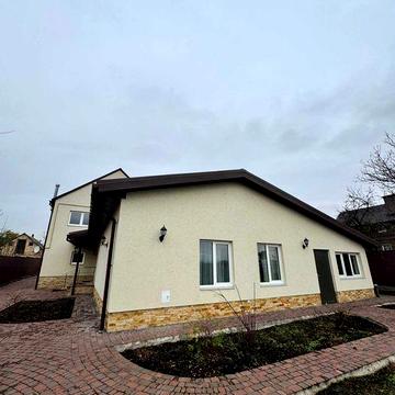 Ваш ідеальний будинок у Гостомелі — 282,8 м² щастя на 21,7 сотках!