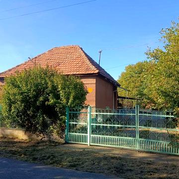 КОМПАКТНИЙ, НЕВЕЛИКИЙ 2-х кімнатний будинок 59 кв.м., житловий стан!