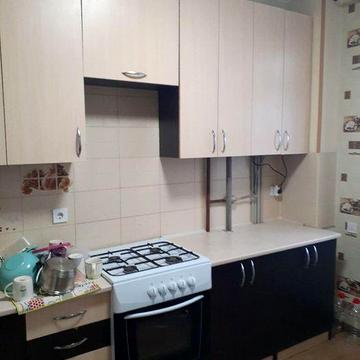 Здам гарну 1 к , є необхідні  меблі  та техніка  , Садовий 9000+комун.