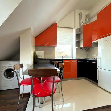 Володимира Антоновича вул. (), 17б