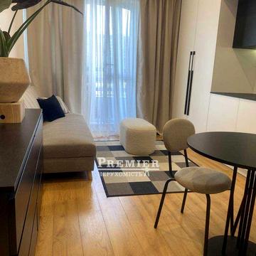 Студія з сучасним ремонтом. Новий будинок. Бочарова