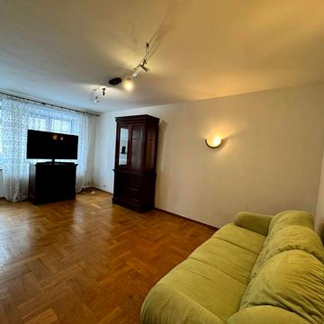 Івана Миколайчука вул., 1а