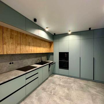 Львівська вул., 15