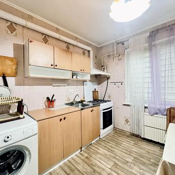 Святоюріївська вул., 30