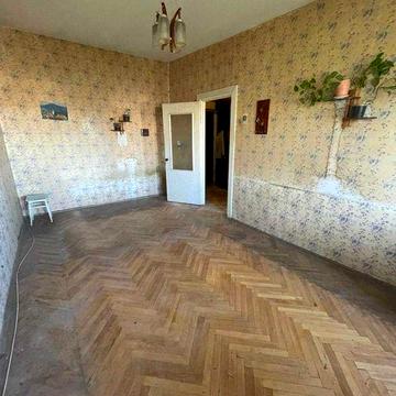 Продаж 1-кімнатної квартири в цегляному будинку вул. Караджича