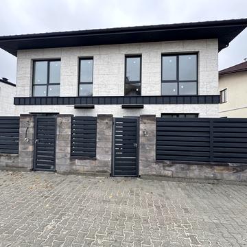 Зоряна вул.