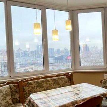 Голосіївський просп. (40-річчя Жовтня), 30-В