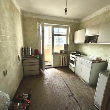 1-кімн. квартира 41 кв.м. Низький поверх. Район 7 гімназії. 25 000$