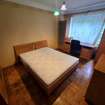 Саперне Поле вул., 28