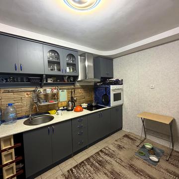 Космодромна вул., 2