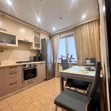 Сдам 3-к квартиру на Красном / Кондратюка