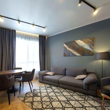 Зарічна вул., 1-В